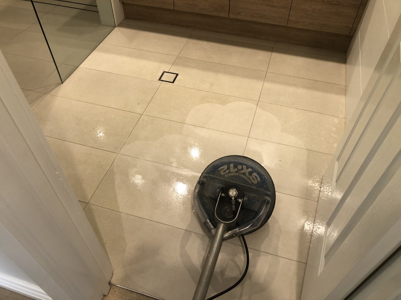 Professional tile & grout cleaning service Perth - Grouit Magic